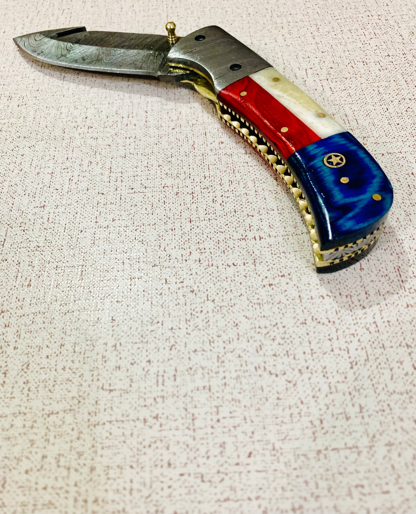 Damascus Steel Gut Hook Folding Knife with Damascus Bolster & Texas Handle – AB-0047